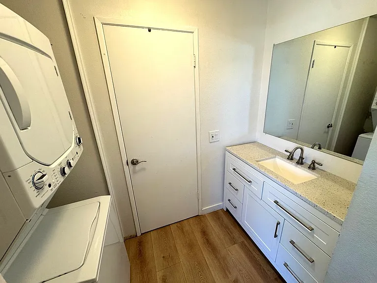 390 E Surfside Dr — Photo 21