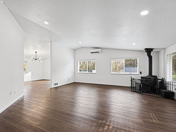 2nd image of 92007 Maple Ln