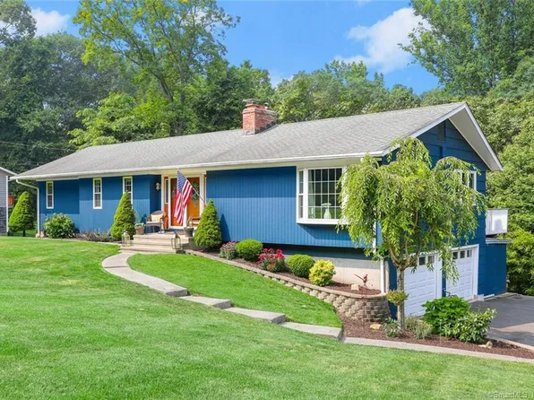 47 Greenbrier Road, Trumbull, CT 06611