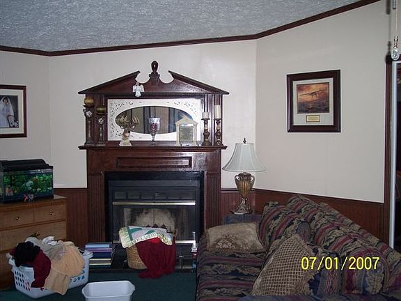 Family Room w/ Fireplace