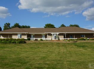 2189 Vernon Voss Rd, Denison, IA 51442