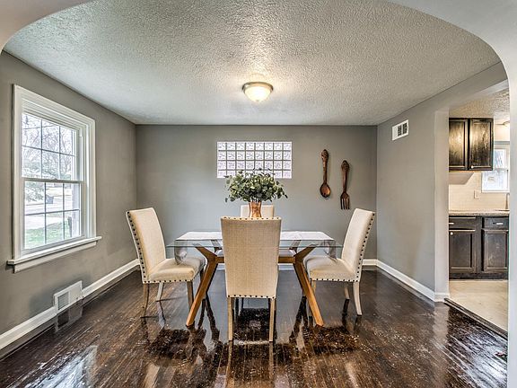 5th image of 3404 Eminence Blvd