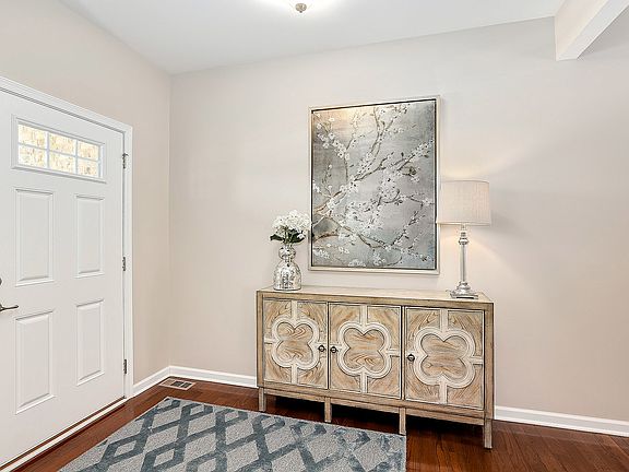 2nd image of 13209 Wildwood Pl