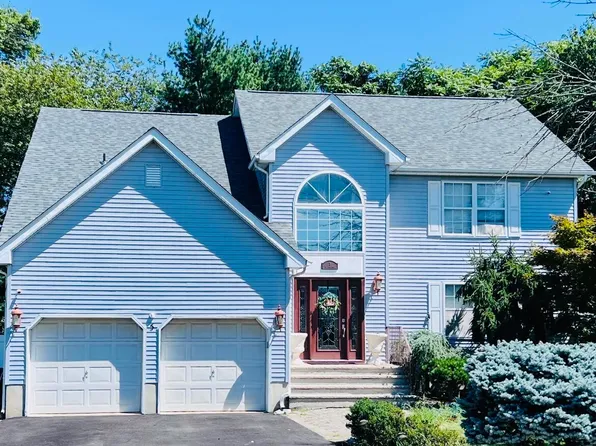 5 Sue Anne Court, Aberdeen, NJ 07747