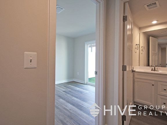 3rd image of 4508 Fountainbridge Ct