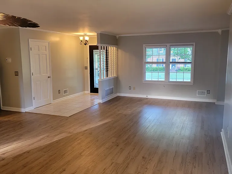 124 Cedar Vale Dr — Photo 5
