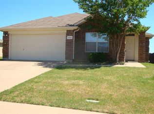 1224 Sweetwater Dr, Burleson, TX 76028