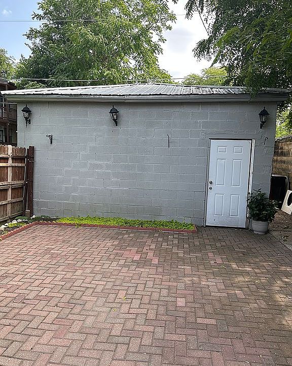 2nd image of 5709 S Paulina St