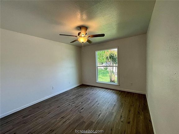 3rd image of 3336-3338 Lodgepole Cir