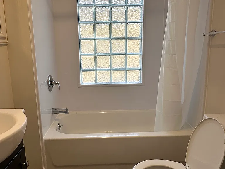 2329 Park Ave #2 — Photo 13