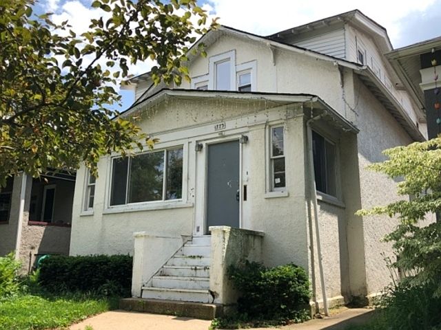 1st image of 1773 W Arthur Ave