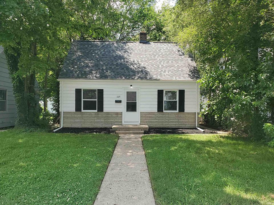 1st image of 1329 N Meade St