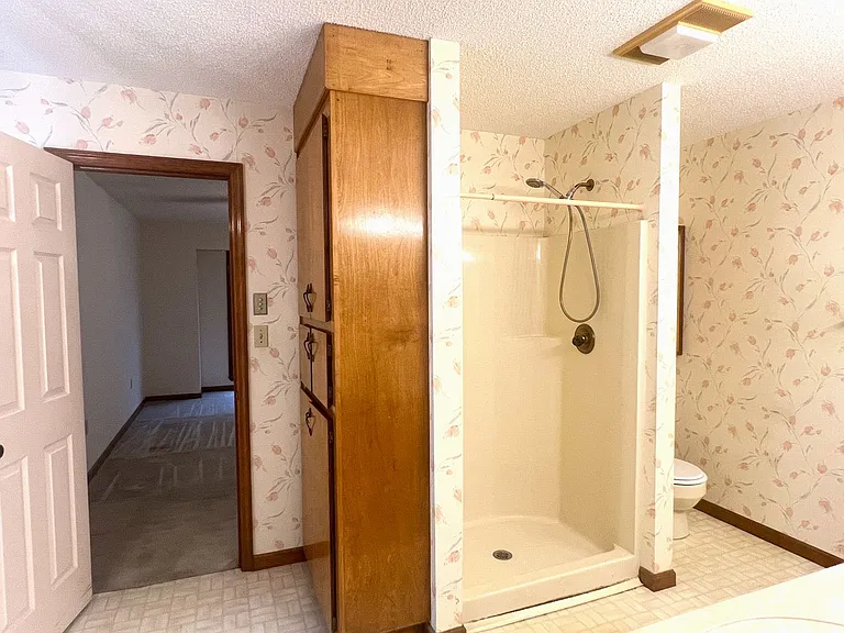 178 Woodard Rd — Photo 38