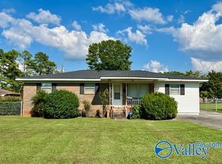 407 Hoffman St, Athens, AL 35611