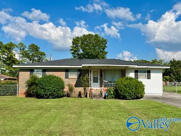 407 Hoffman St, Athens, AL 35611