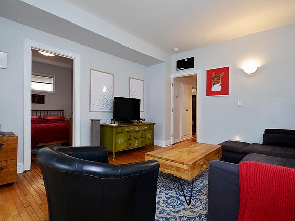 5th image of 3015 Emerson Ave S #1