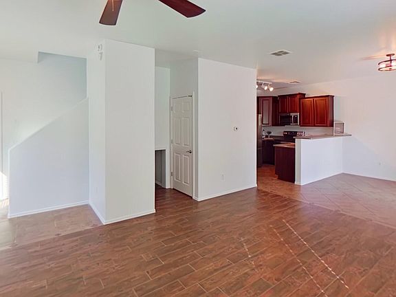 5th image of 113 N Mattie Canyon Dr