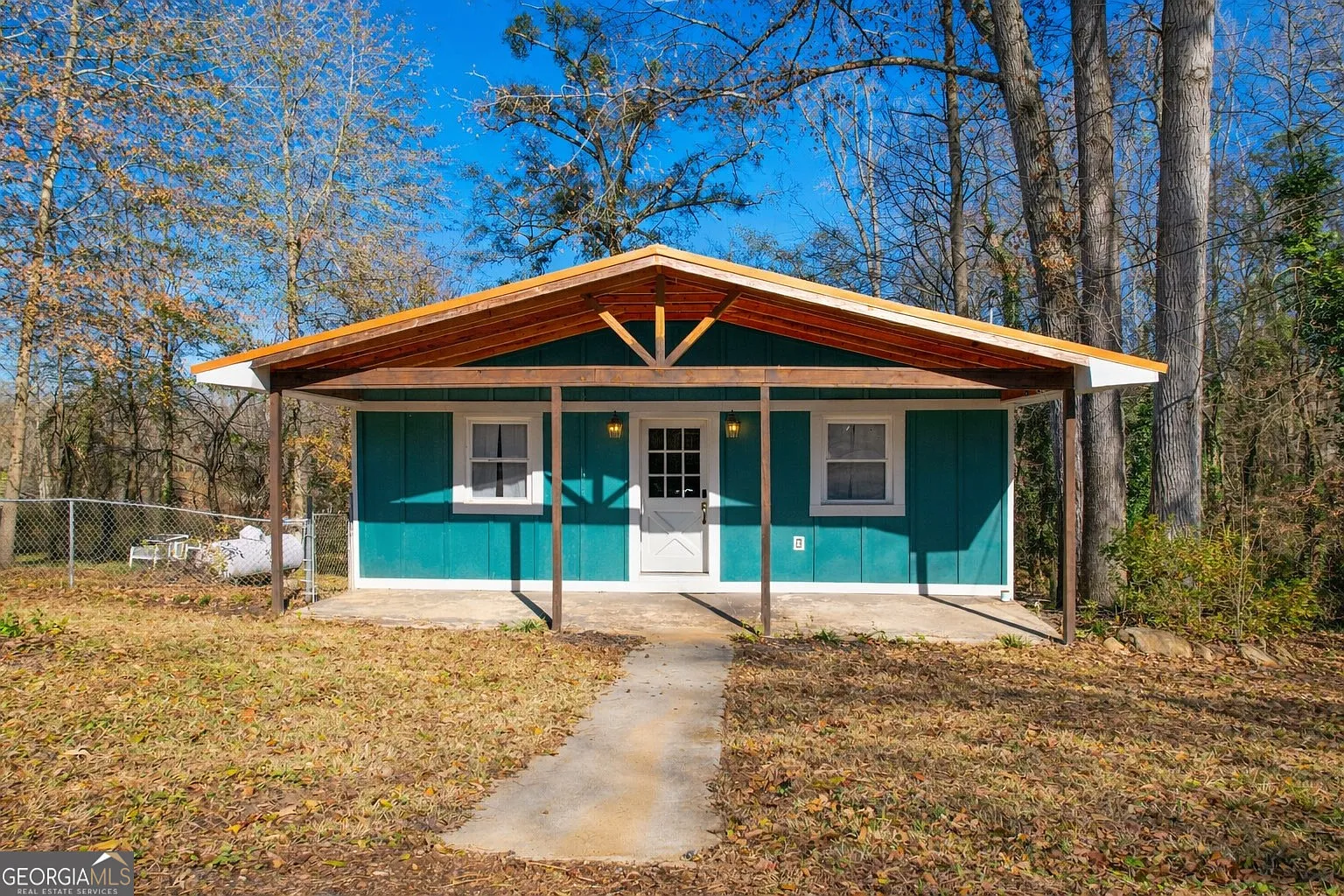 139 Cherokee Dr photo 1