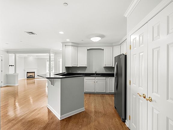 5th image of 210 Chickering Rd Unit 307A