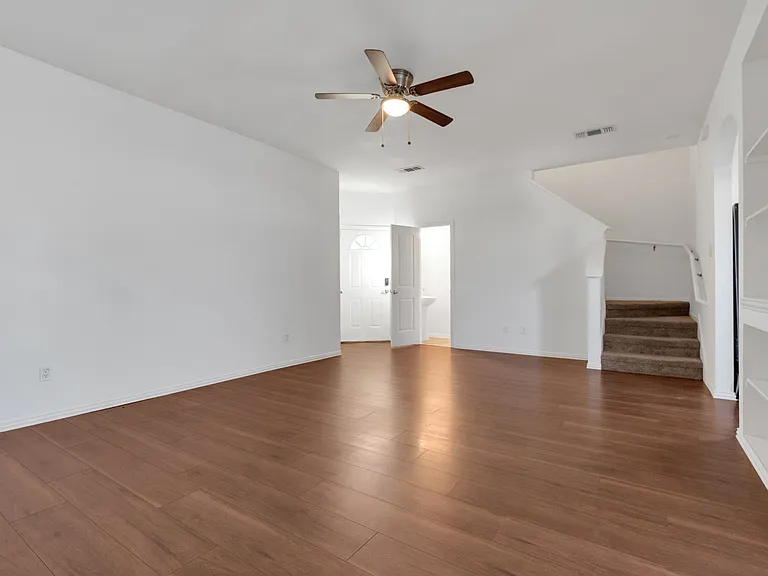 229 Irick Ct — Photo 5