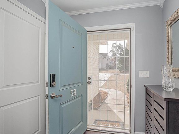 5th image of 58 Driftwood Ave