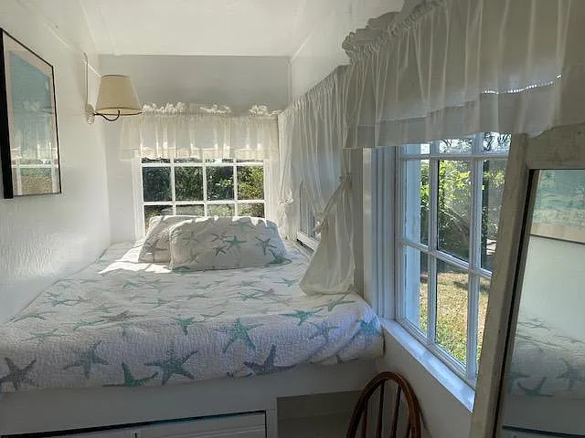 8 Village Way — Photo 23