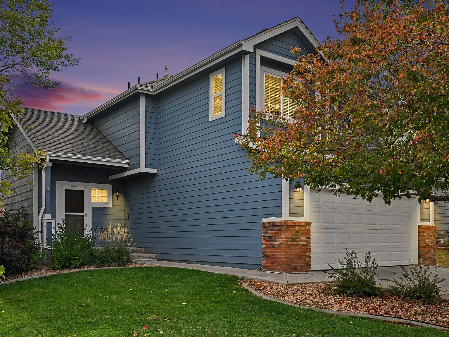 3 bed, 2.5 bath, 1537 sqft, $2,495 — Photo 2