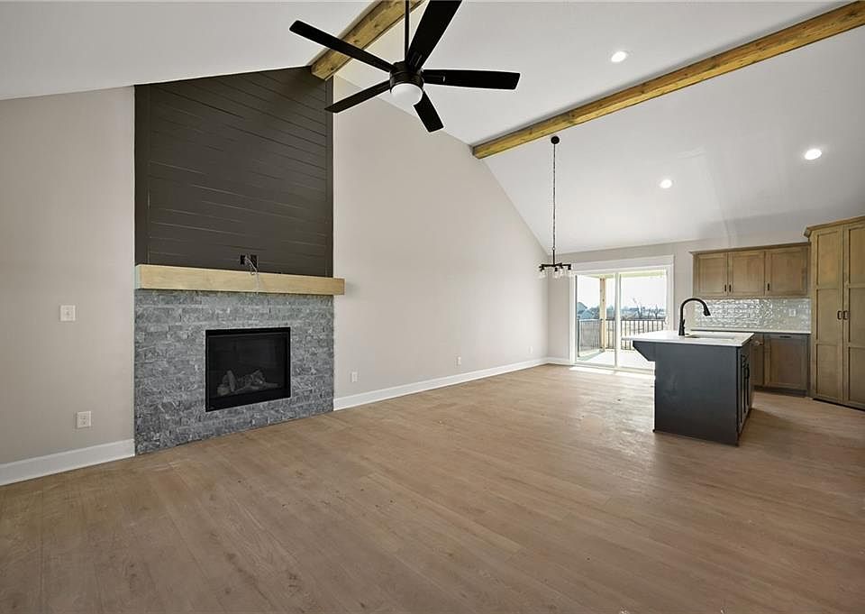 11207 207th St, Peculiar, MO 64078 | Zillow