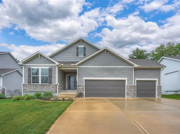 24815 W 144th Ter, Olathe, KS 66061