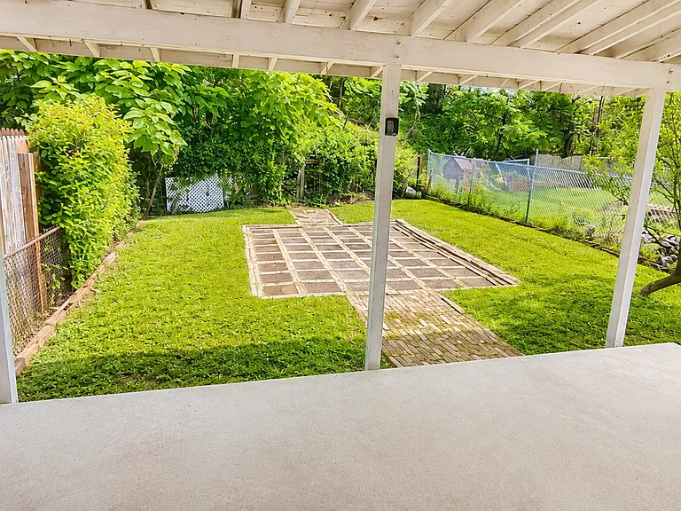 600 Maytide St — Photo 18