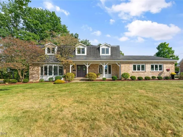 93 Rockyledge Dr, Struthers, OH 44471