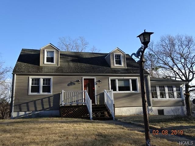 1st image of 14 Julie Ln