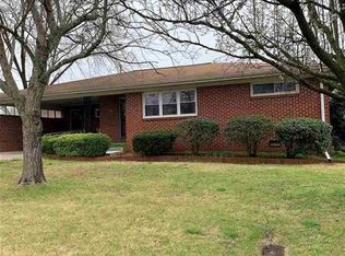 900 Henderson Rd NW, Huntsville, AL 35816