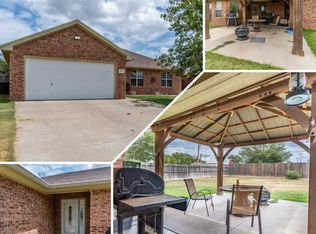 1006 Avenue J, Abernathy, TX 79311
