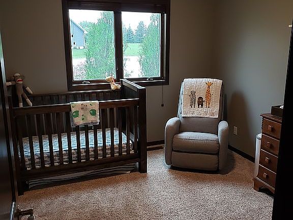 4th image of 102 Chicadee Cir