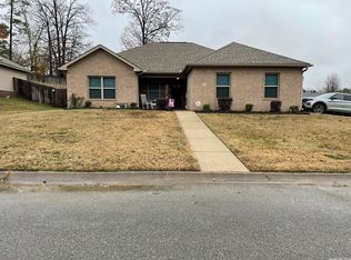 1312 Hunter Wood Dr, Benton, AR 72022