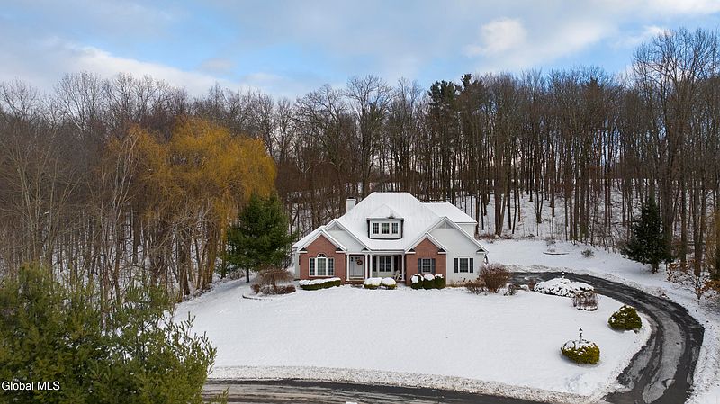 2nd image of 122 Trask Lane