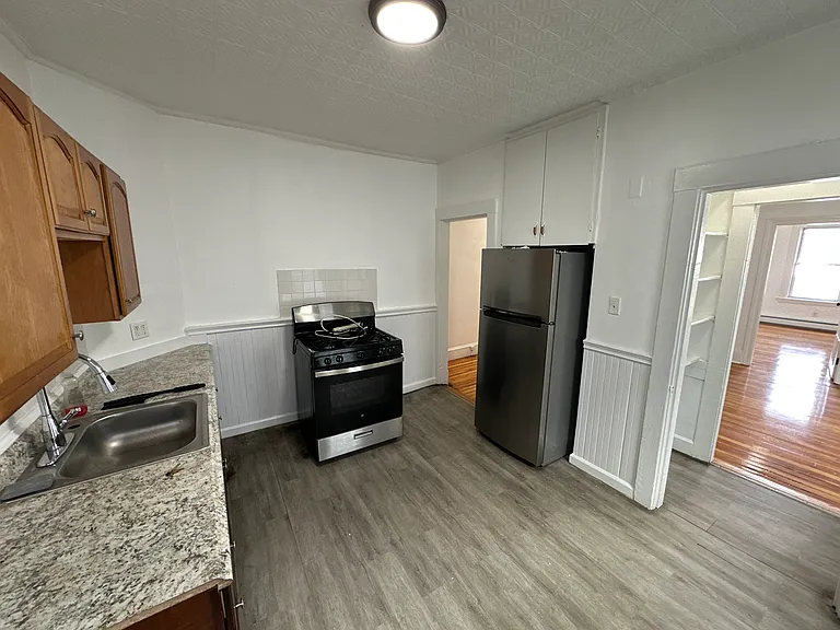 765 Broadway #1 — Photo 12