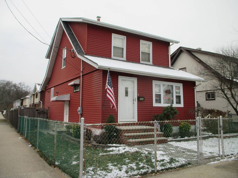 1st image of 366 Greeley Ave