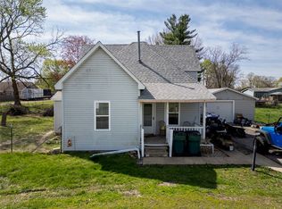 310 E 13th St, Georgetown, IL 61846