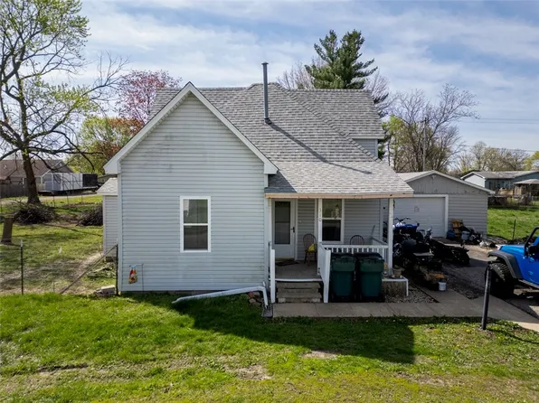 310 E 13th St, Georgetown, IL 61846