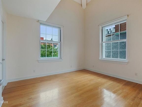 4th image of 401 Hicks St #B-5b