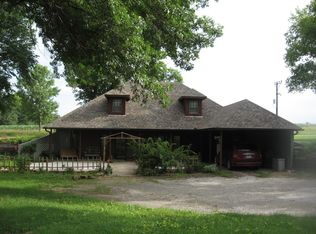 772 NE Highway 2, Windsor, MO 65360