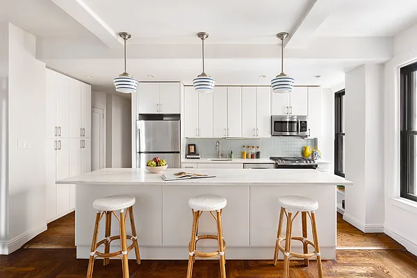 Sold by Compass | media 5