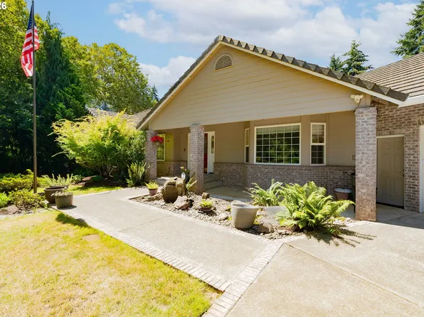 10800 NW 13th Pl, Vancouver, WA 98685