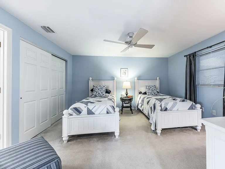 1477 Park Beach Cir #11 — Photo 37