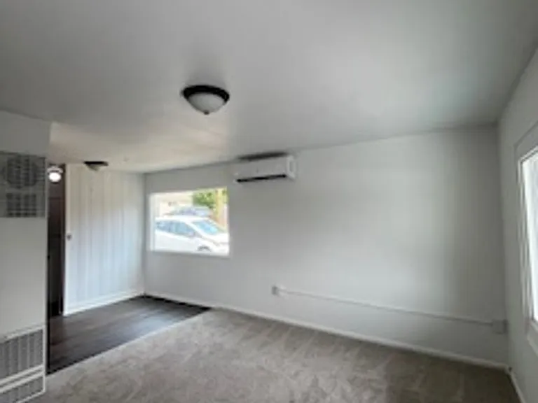 215 Elm St — Photo 25