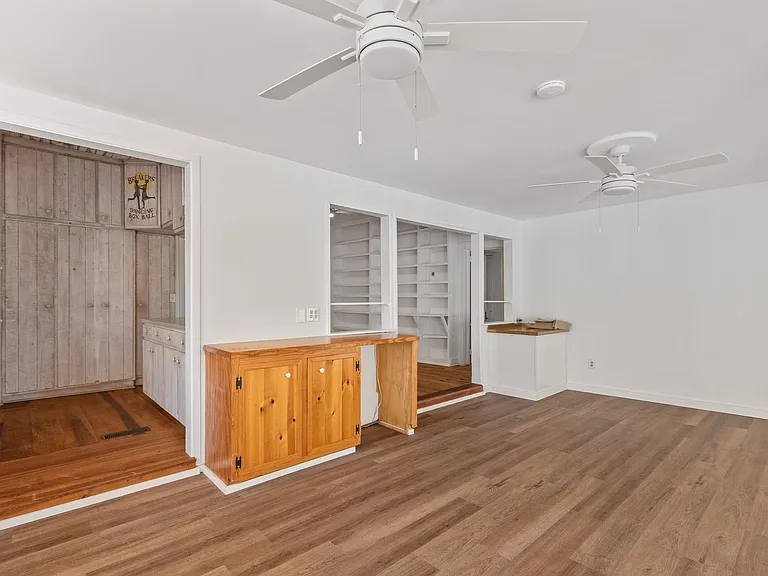 2250 Myrtle Ave — Photo 31