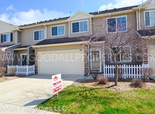 561 86th St, West Des Moines, IA 50266