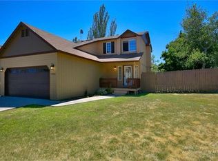 1953 NE Yellowstone Ln, Bend, OR 97701